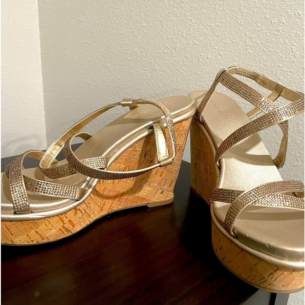 Wedge strappy heels from Nine West. Platform sandals